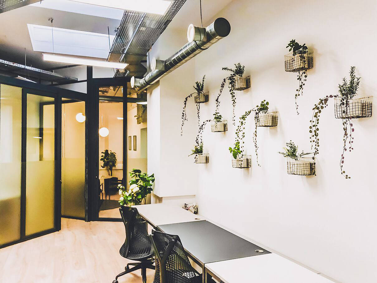 Projeto de mobiliário para espaço coworking em Paris - design de interiores Hakaba